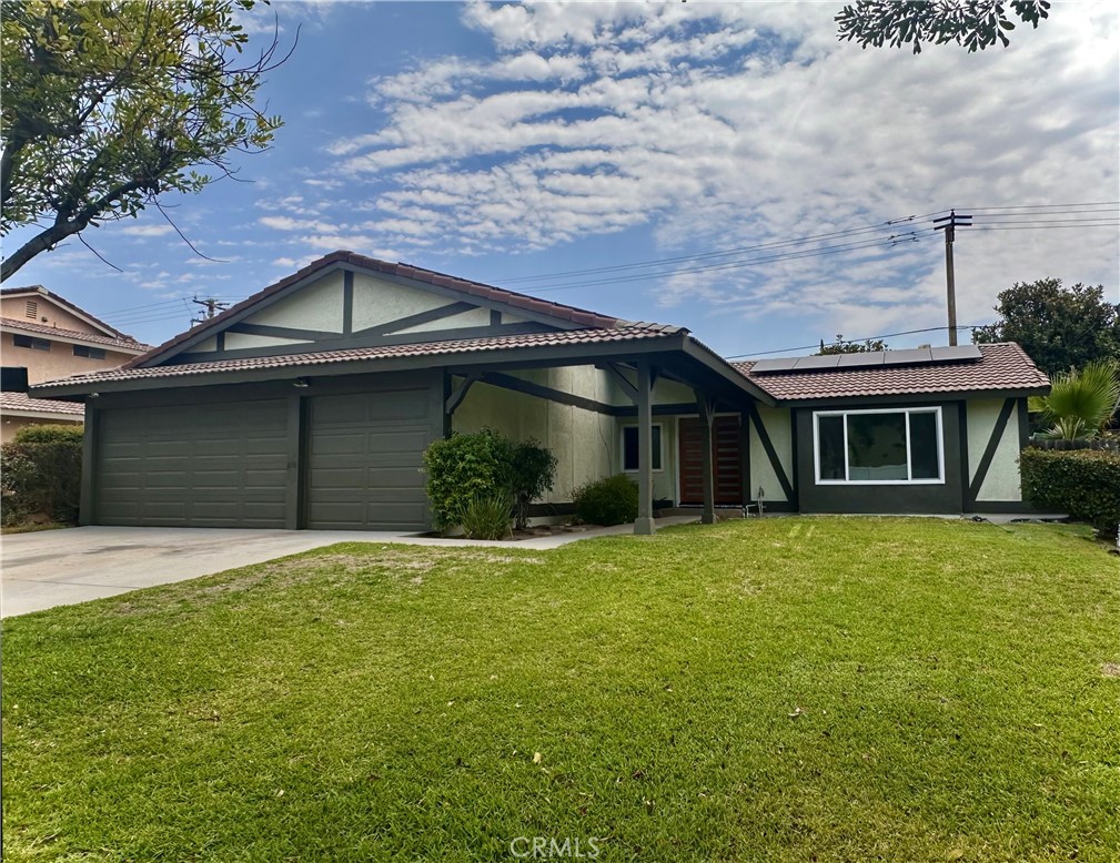 1653 N Fillmore Avenue Property Photo 18