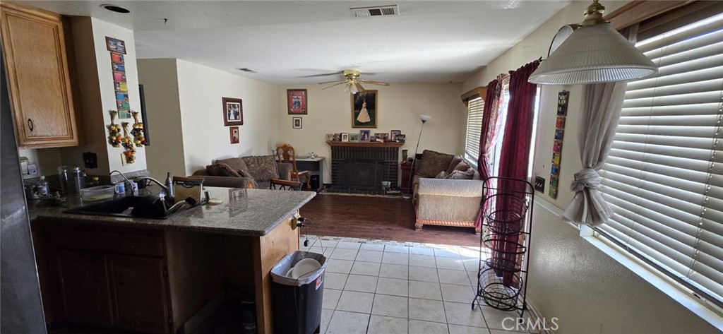 15173 Hill Way Property Photo 6