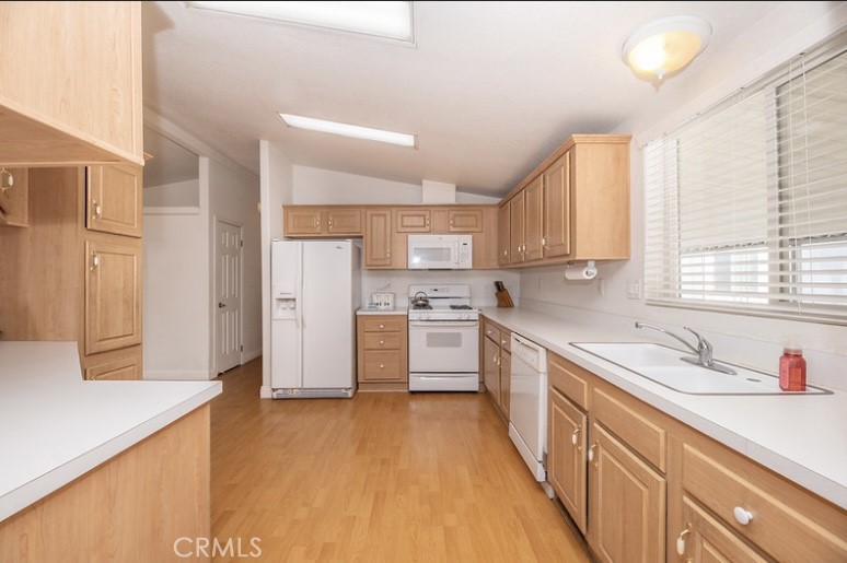 1245 W Cienega Avenue 75 Property Photo 6