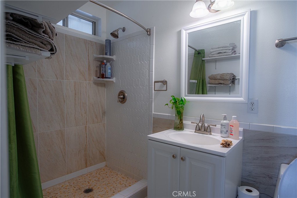 9450 Mango Avenue Property Photo 16