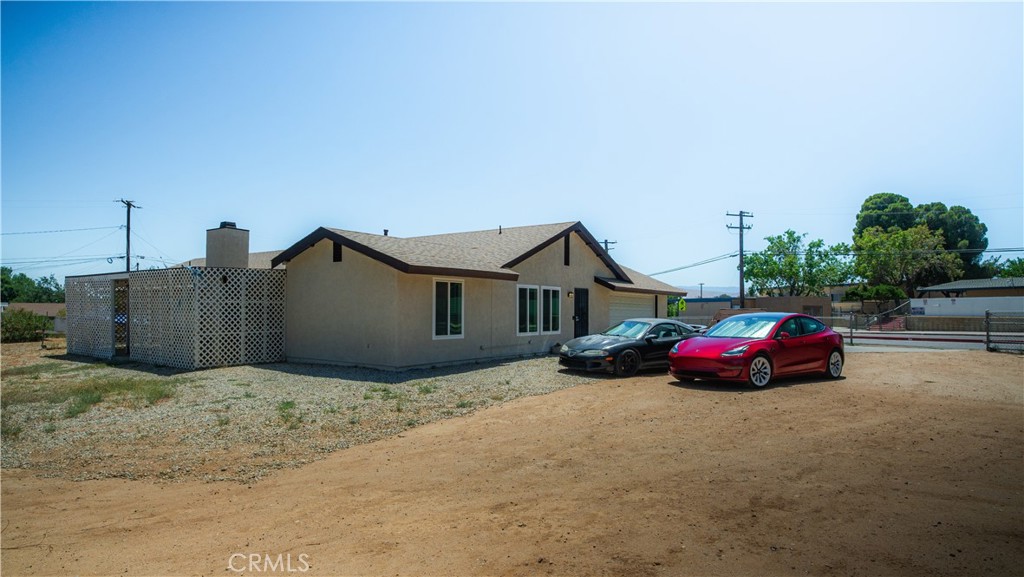 9450 Mango Avenue Property Photo 20