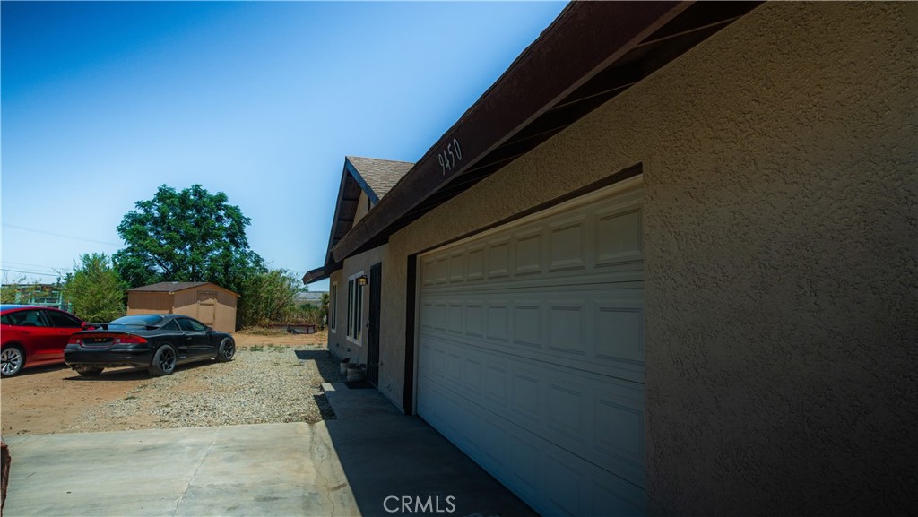 9450 Mango Avenue Property Photo 24