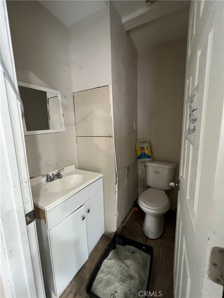 2470 Genevieve Street Property Photo 5