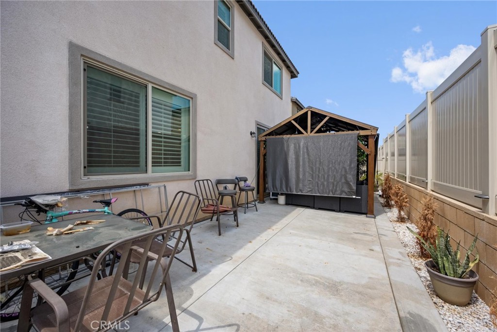 354 Rosa Street Property Photo 28