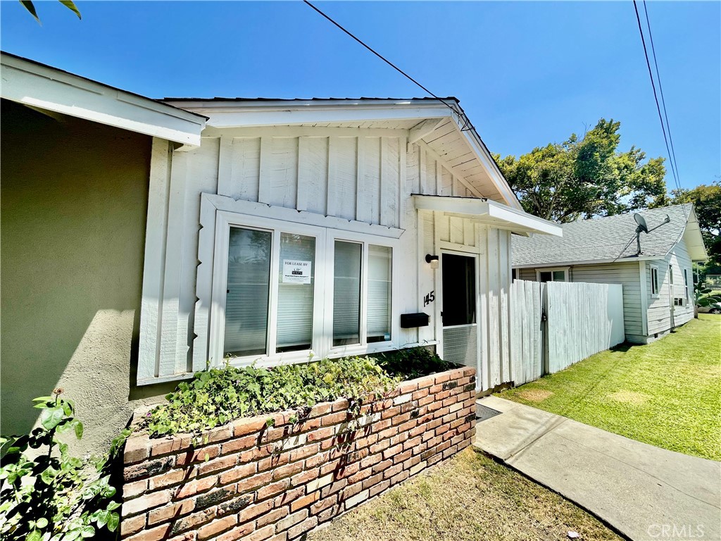145 N Wabash Avenue Property Photo 1