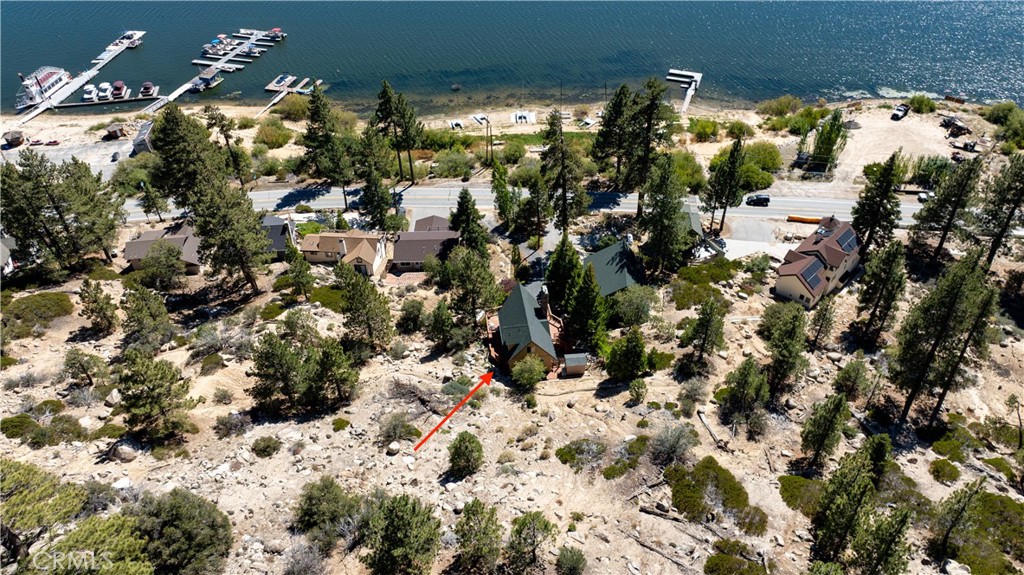 38532 N Shore Drive Property Photo 3