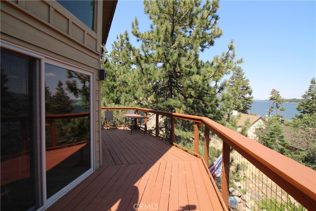 38532 N Shore Drive Property Photo 17
