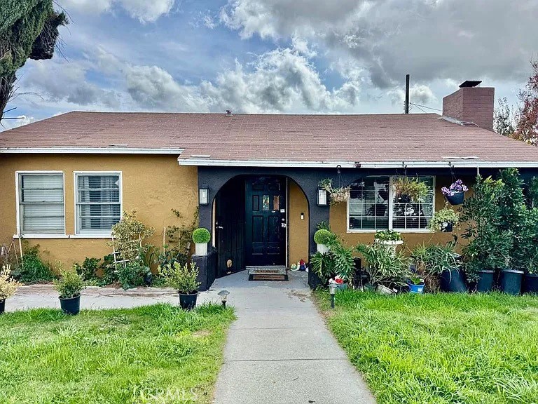 2356 W Hays Street Property Photo 1