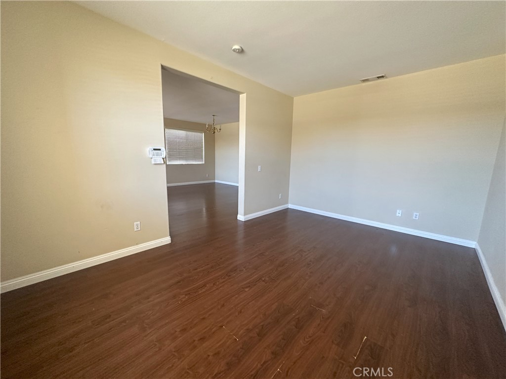 13352 Pleasant View Avenue Property Photo 4