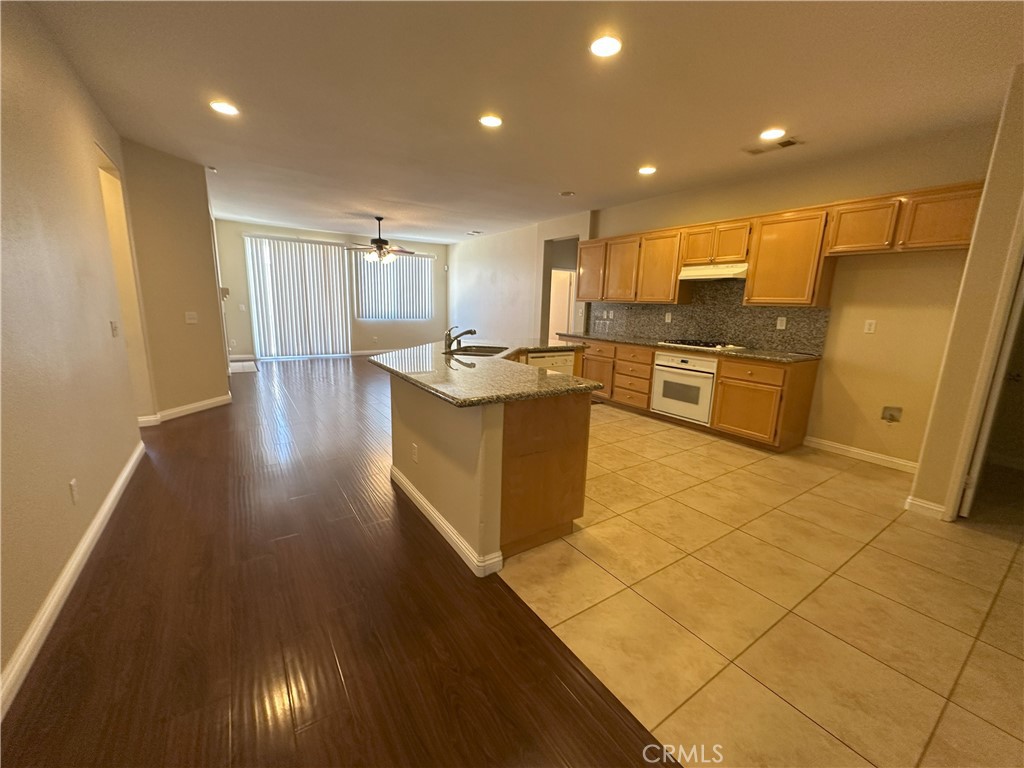 13352 Pleasant View Avenue Property Photo 5