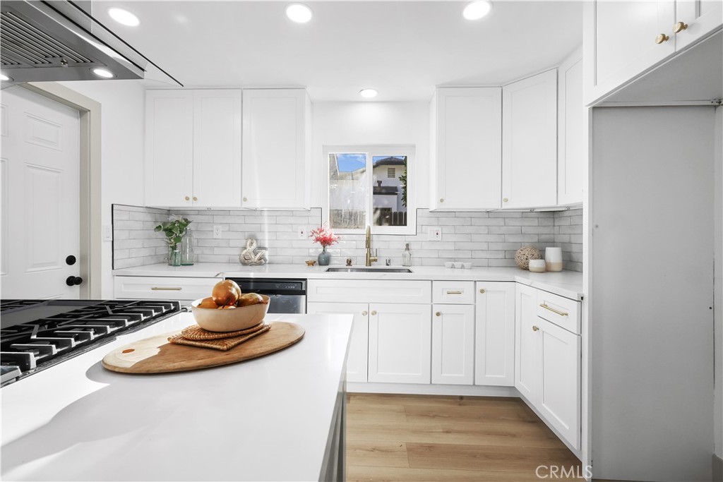 360 W Easton Street Property Photo 17