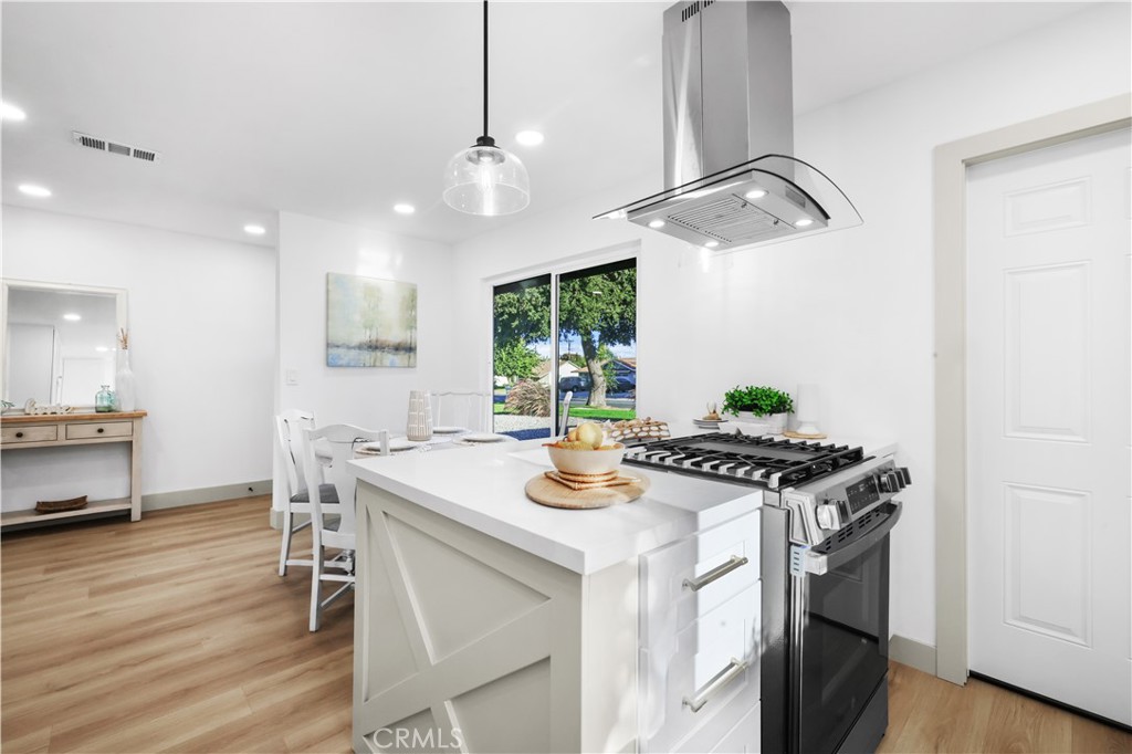 360 W Easton Street Property Photo 19