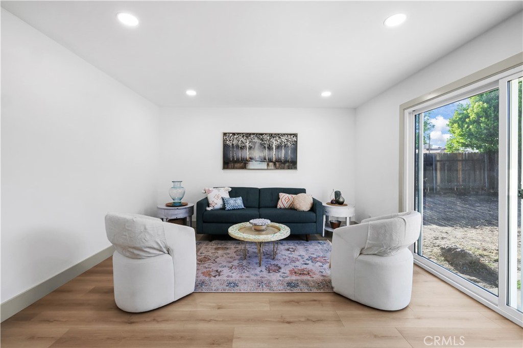 360 W Easton Street Property Photo 24