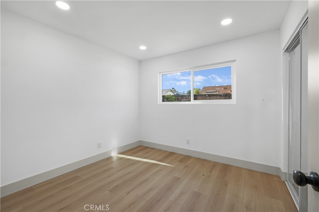 360 W Easton Street Property Photo 33