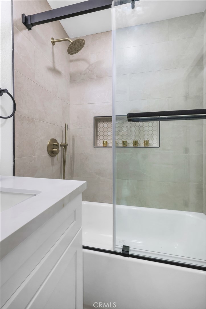 360 W Easton Street Property Photo 38