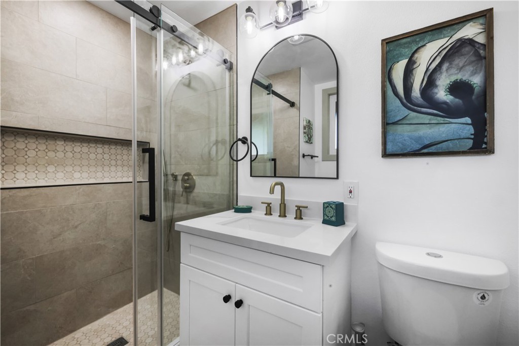 360 W Easton Street Property Photo 47