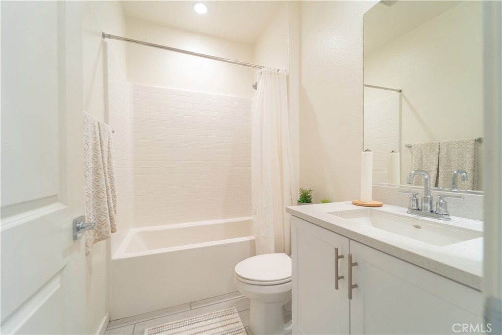 16040 Parkhouse Drive 1 Property Photo 17