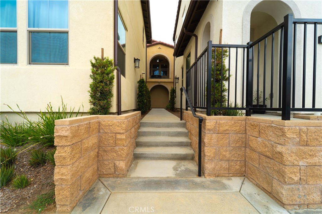 16040 Parkhouse Drive 1 Property Photo 27