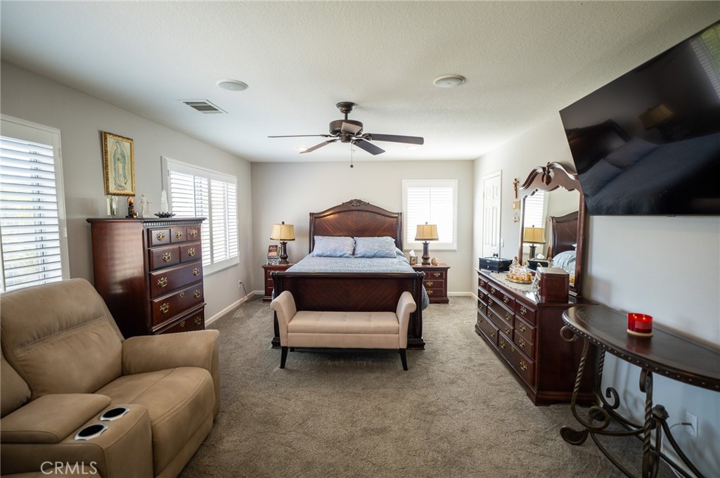 6071 Hilton Head Lane Property Photo 9