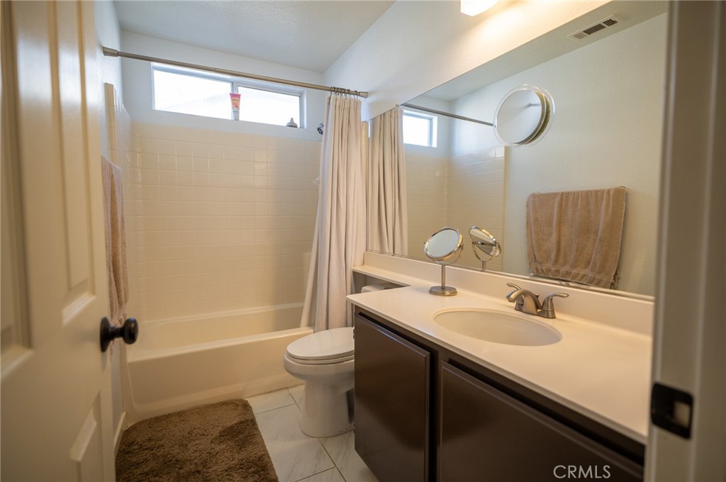 6071 Hilton Head Lane Property Photo 17