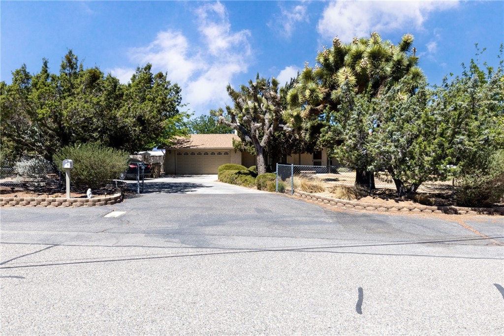14734 Melbourne Avenue Property Photo 1