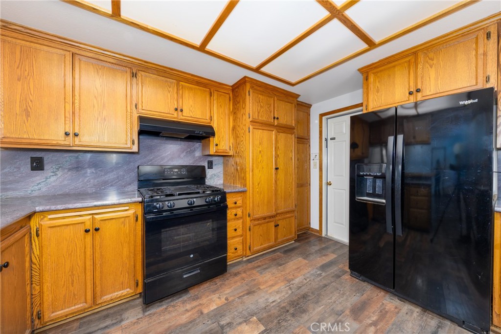 14734 Melbourne Avenue Property Photo 12