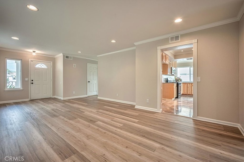 10627 Wildrose Drive Property Photo 7