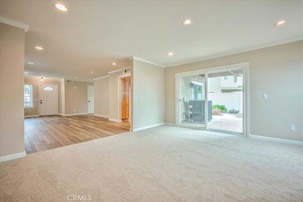10627 Wildrose Drive Property Photo 9