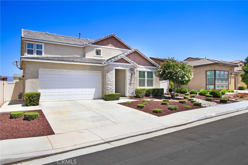 1376 Galaxy Drive Property Photo 2