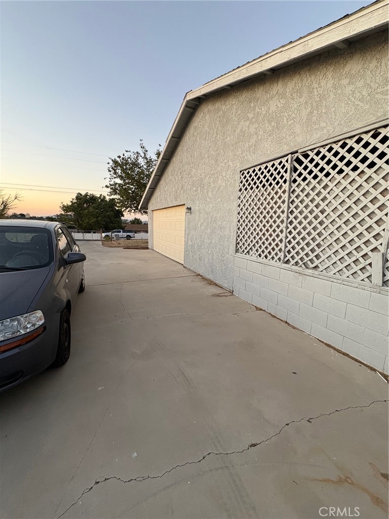 17853 Alder Street Property Photo 4