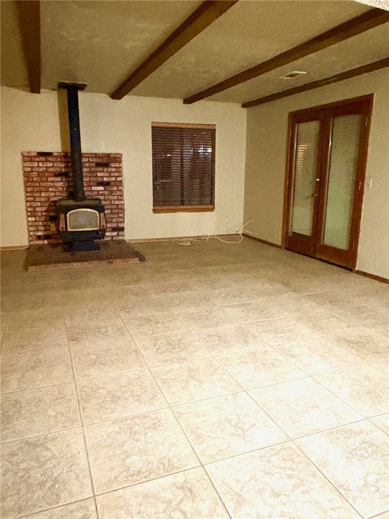 17853 Alder Street Property Photo 8