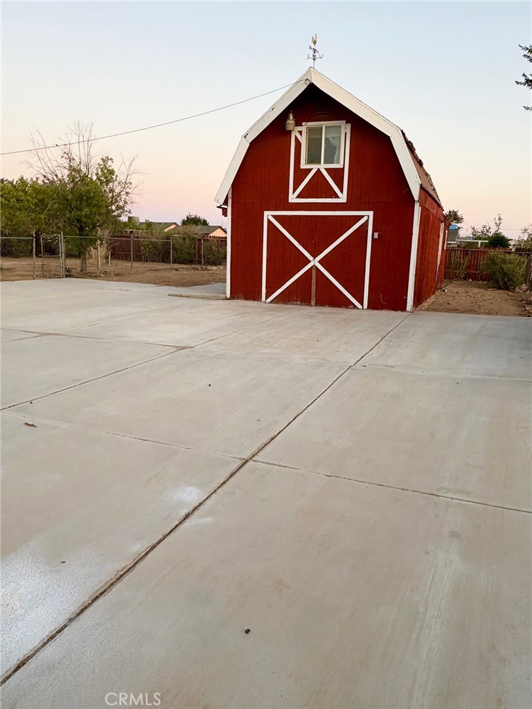 17853 Alder Street Property Photo 32