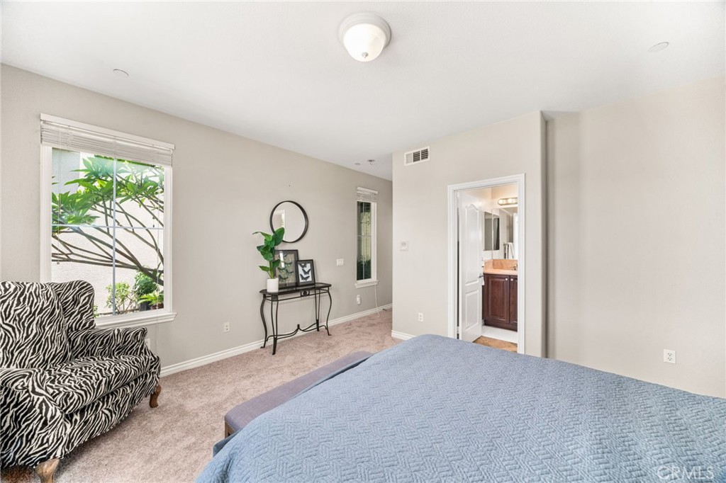 4563 Foxborough Drive Property Photo 17