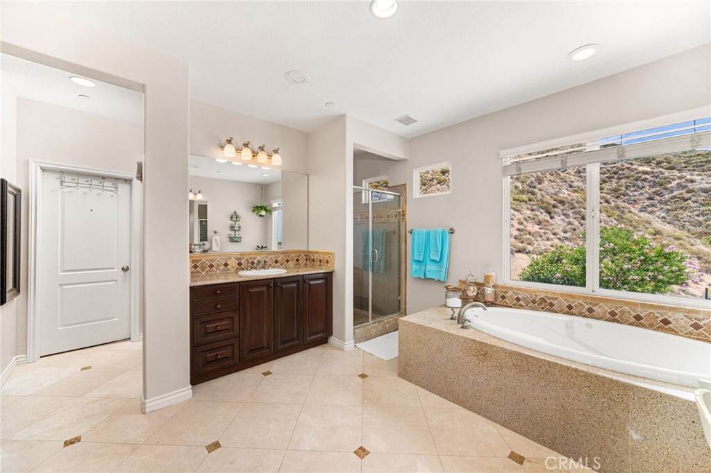 4563 Foxborough Drive Property Photo 39