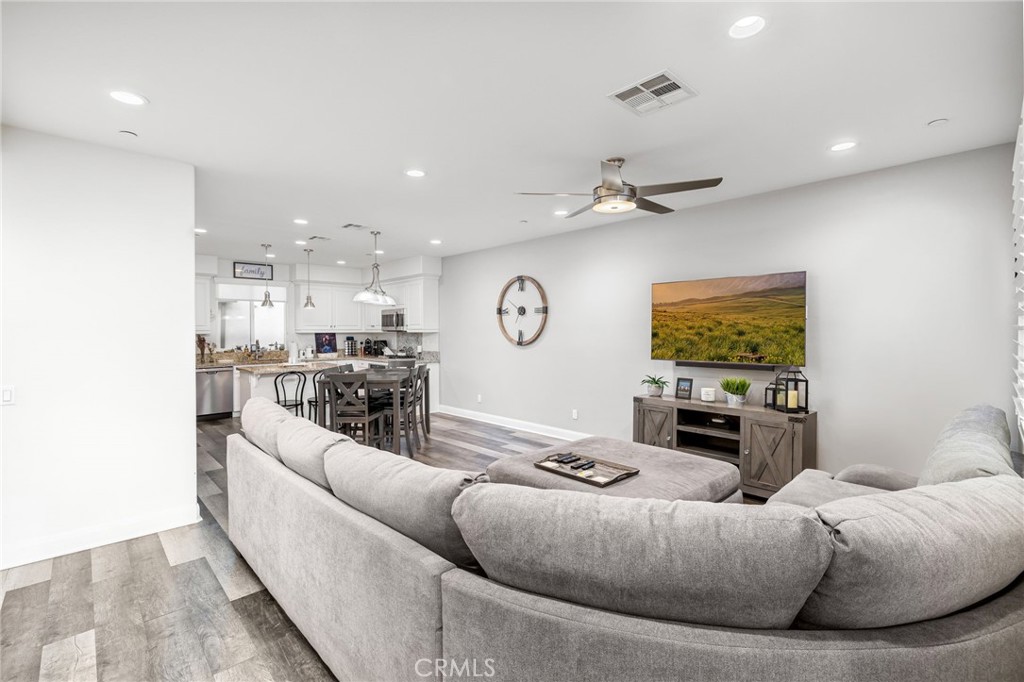 7374 Luminaire Place Property Photo 12