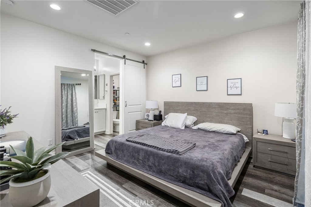 7374 Luminaire Place Property Photo 30