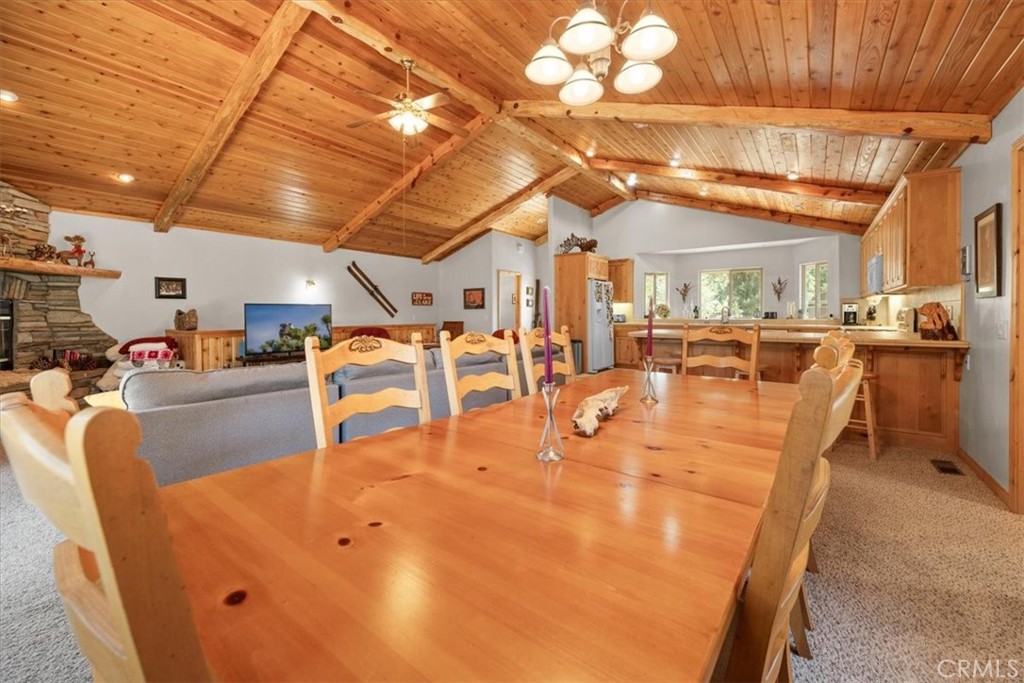1090 Mount Shasta Road Property Photo 12