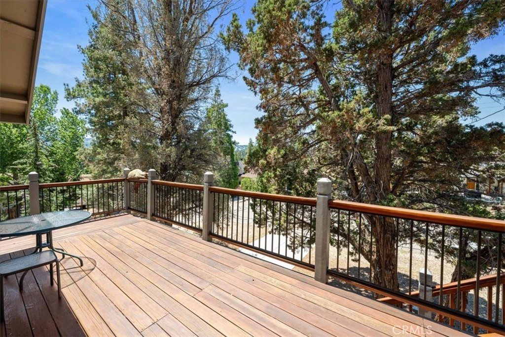 1090 Mount Shasta Road Property Photo 32