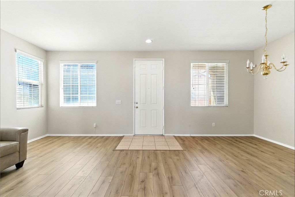 9179 Ravenswood Avenue Property Photo 3