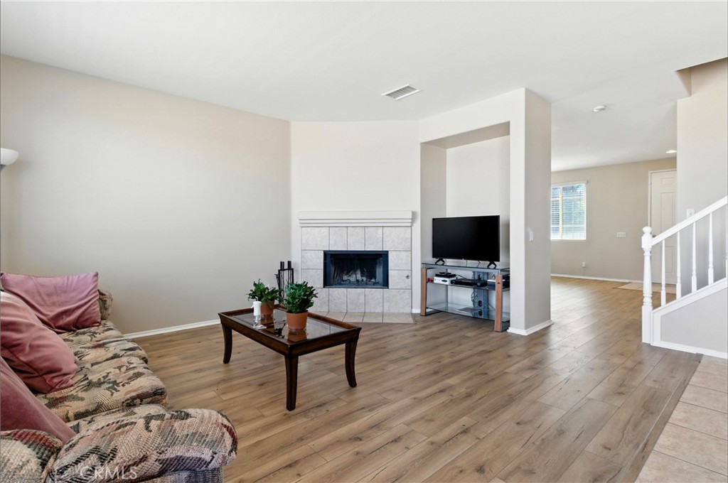 9179 Ravenswood Avenue Property Photo 9