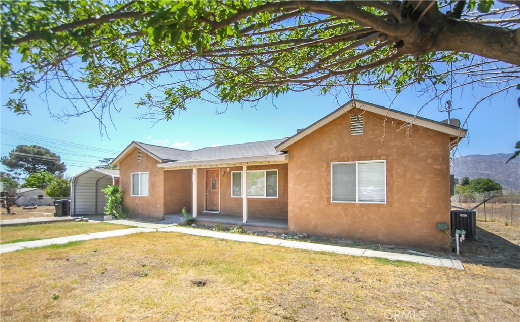 720 E George Street Property Photo 1