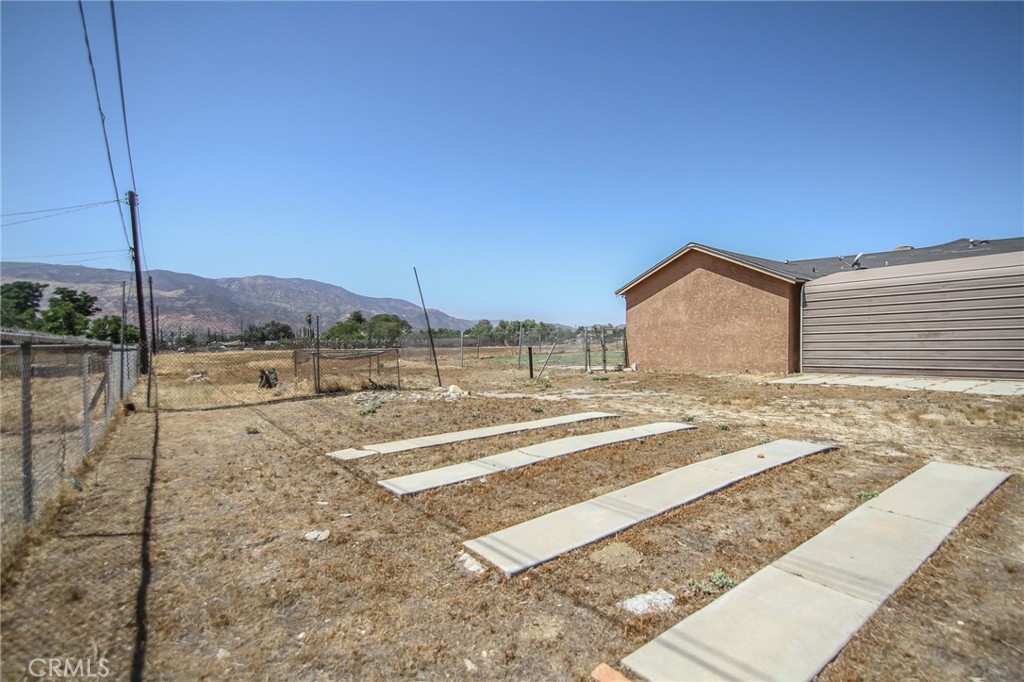 720 E George Street Property Photo 6