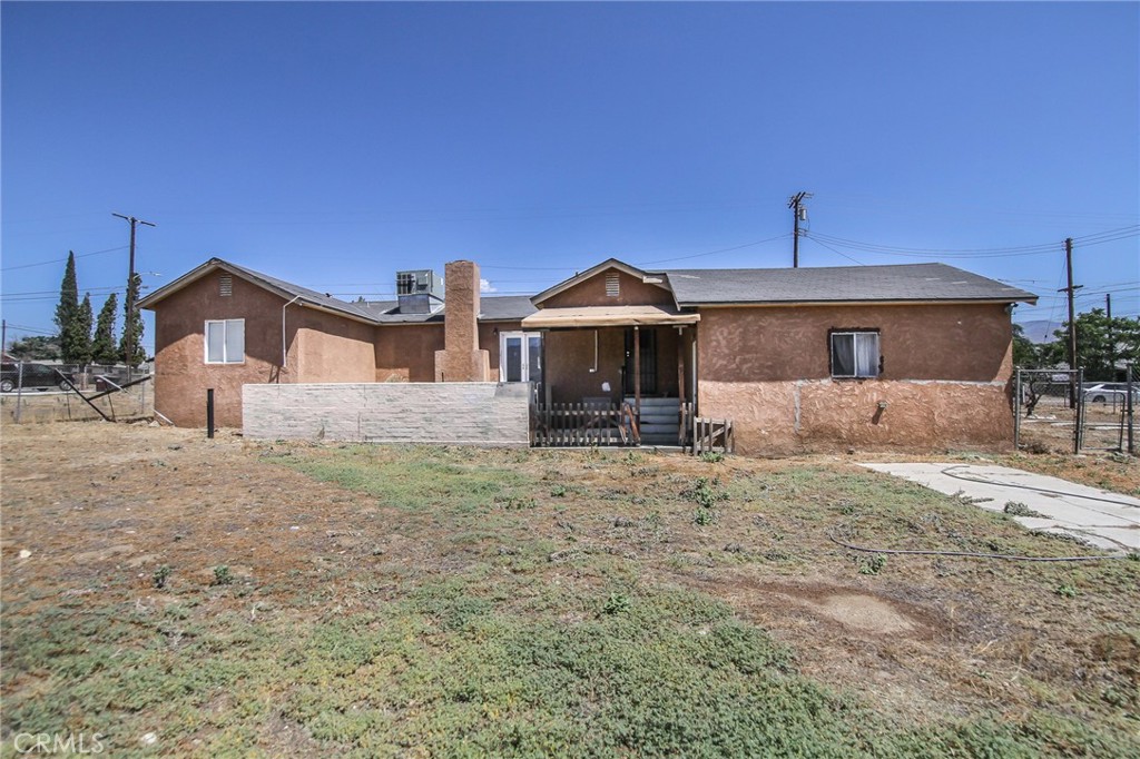 720 E George Street Property Photo 7
