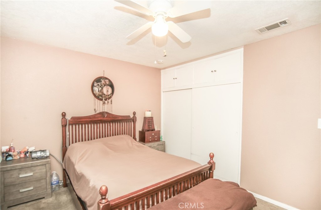 720 E George Street Property Photo 16