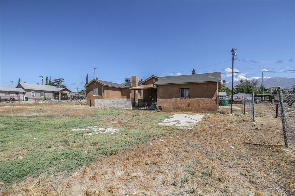 720 E George Street Property Photo 29