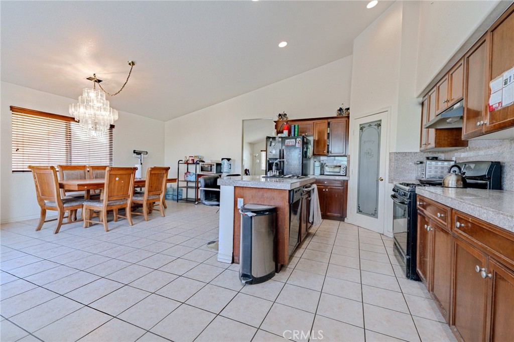 14403 Caroline Street Property Photo 14