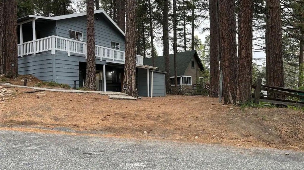31808 Luring Pines Drive Property Photo 3