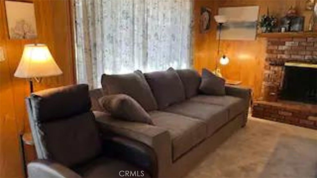31808 Luring Pines Drive Property Photo 4