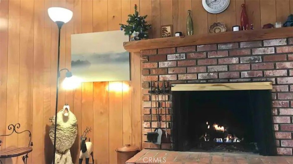 31808 Luring Pines Drive Property Photo 5