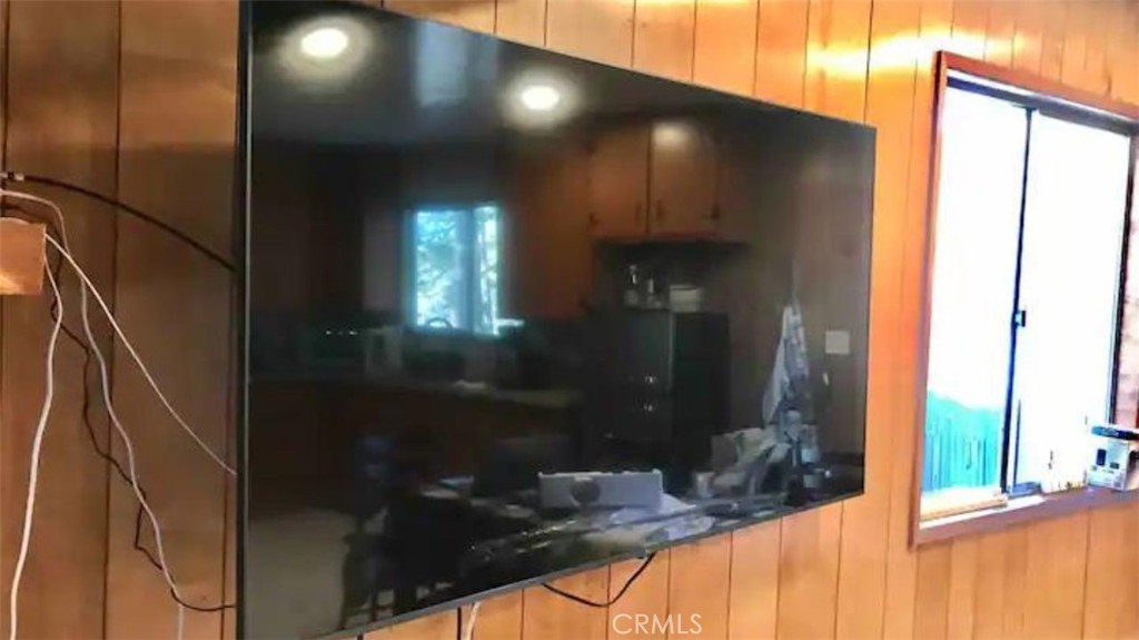 31808 Luring Pines Drive Property Photo 6